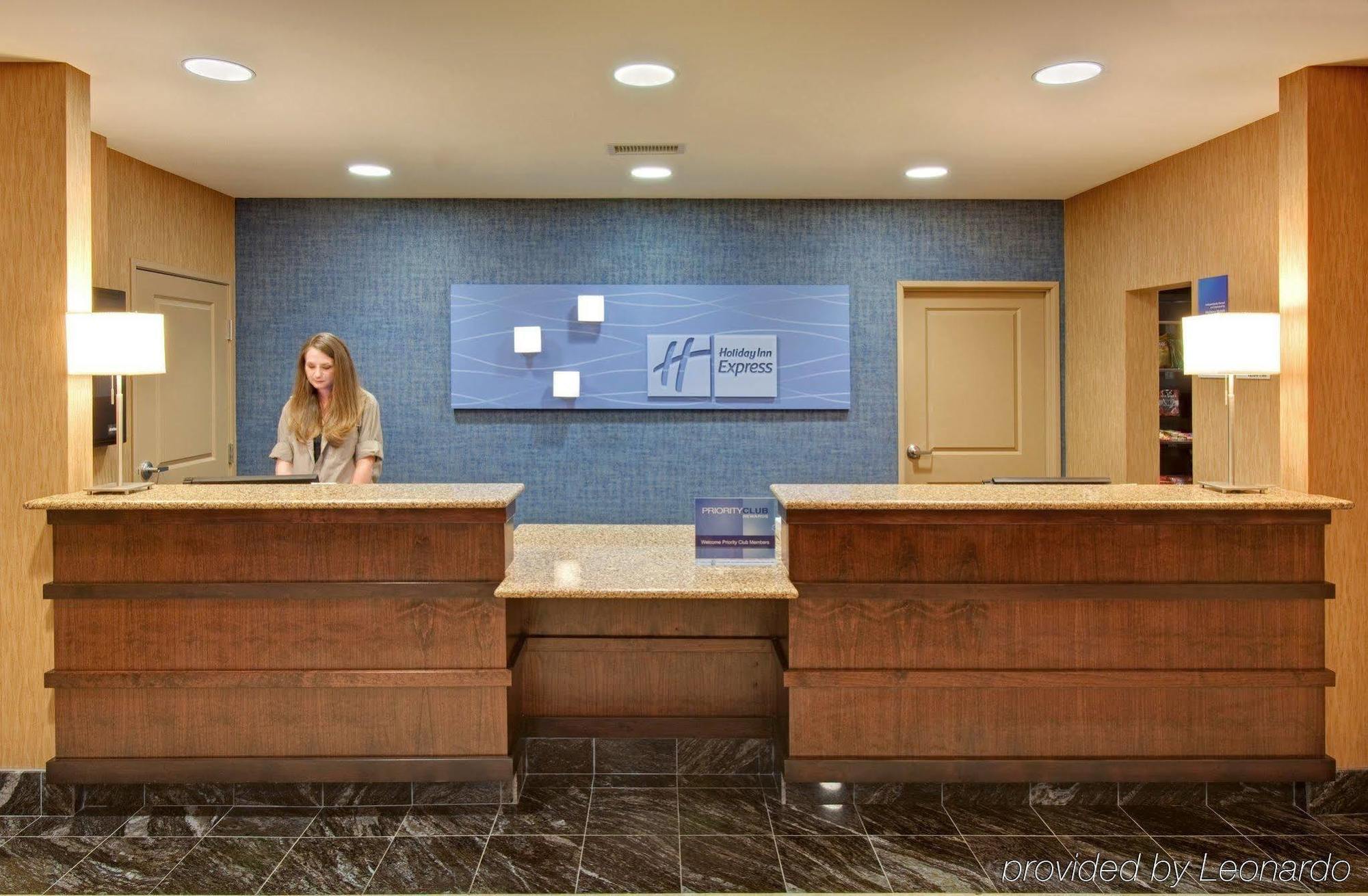 Holiday Inn Express Hotel & Suites Grand Island Interior photo